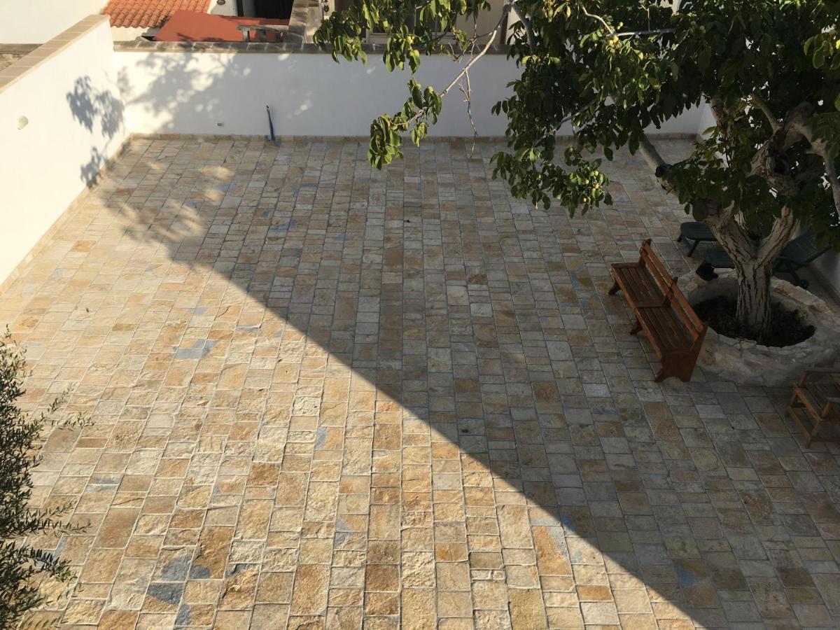 Madigans Rooms Bed&Breakfast Lecce Exteriör bild
