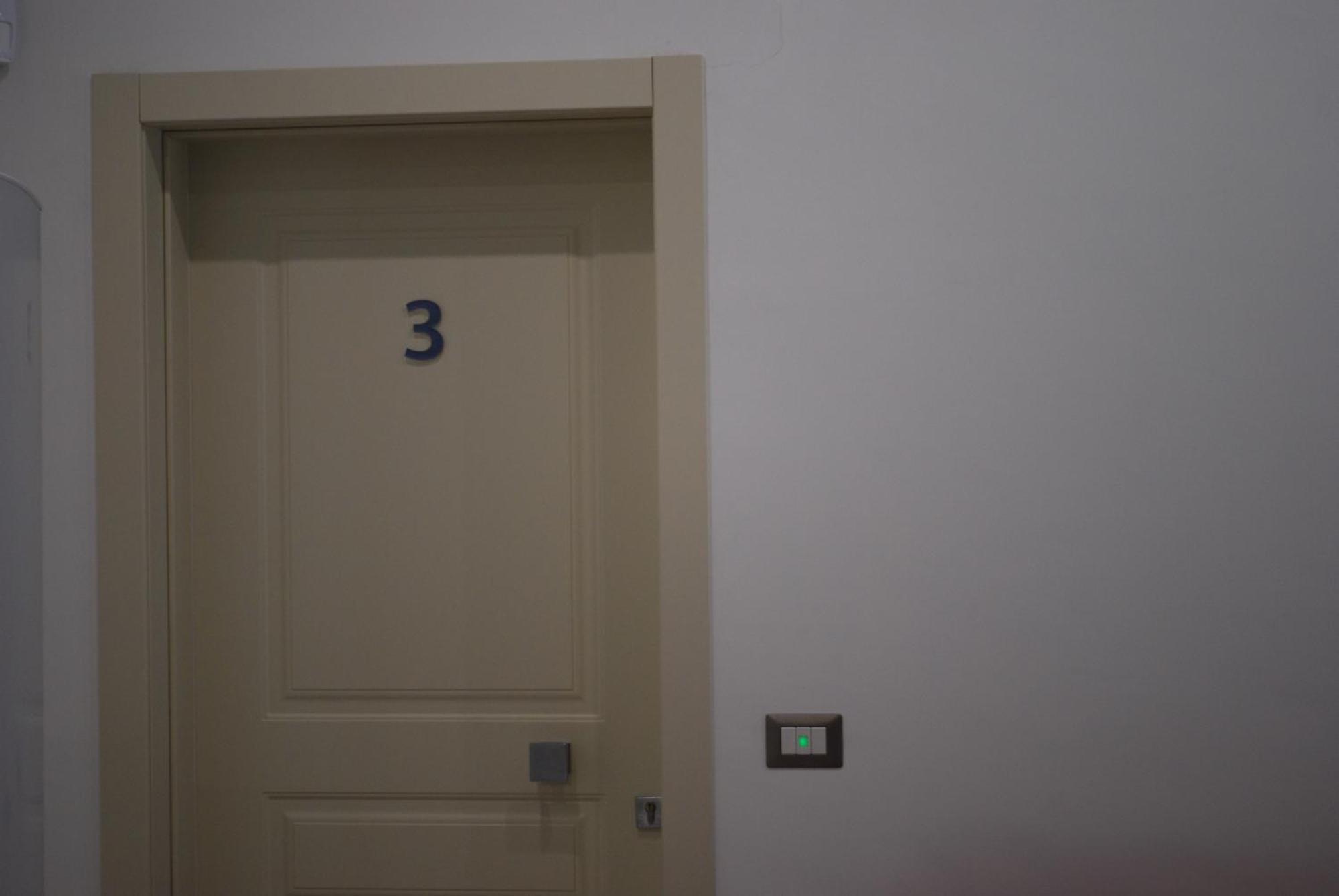 Madigans Rooms Bed&Breakfast Lecce Exteriör bild